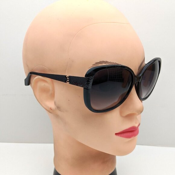 🕶️Made in Italy! Carolina Herrera SHN528 Sunglasses 59/16 135 | ALB14🕶️ - Picture 9 of 9